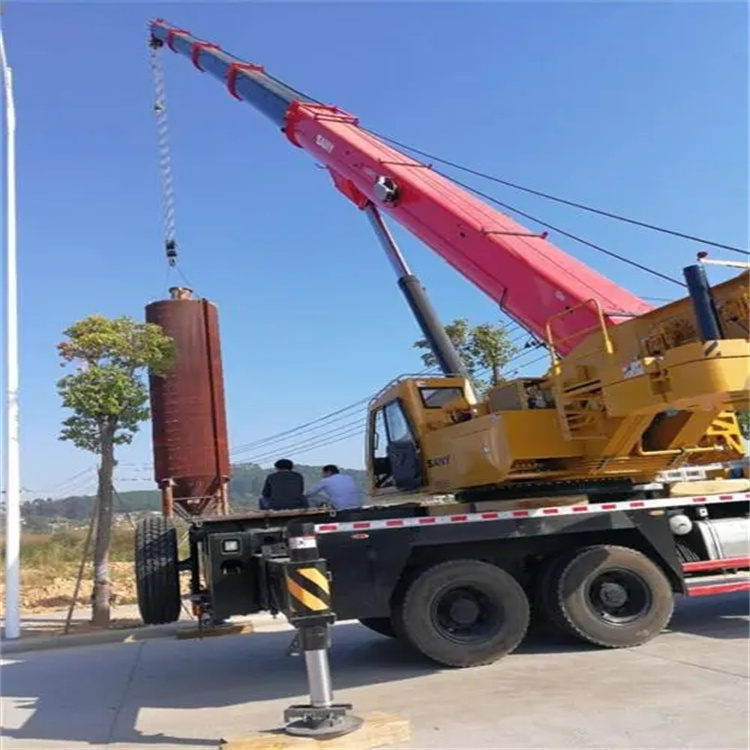 新晃专业吊车租赁多少钱