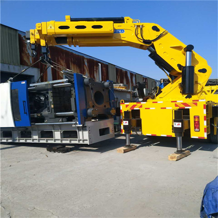 新晃 大吨位折臂吊出租费用解析：一小时租赁多少钱