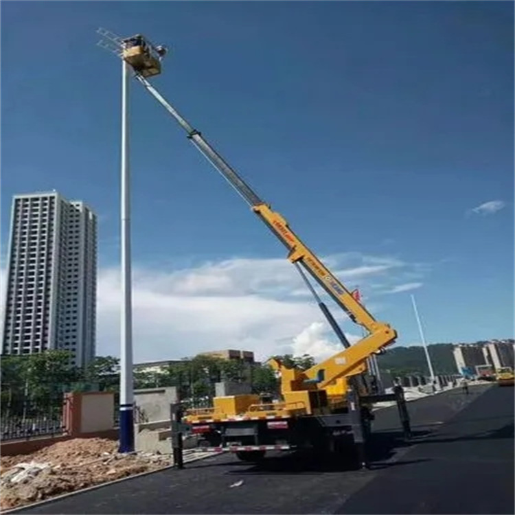 新晃维修路灯的曲臂升降车出租