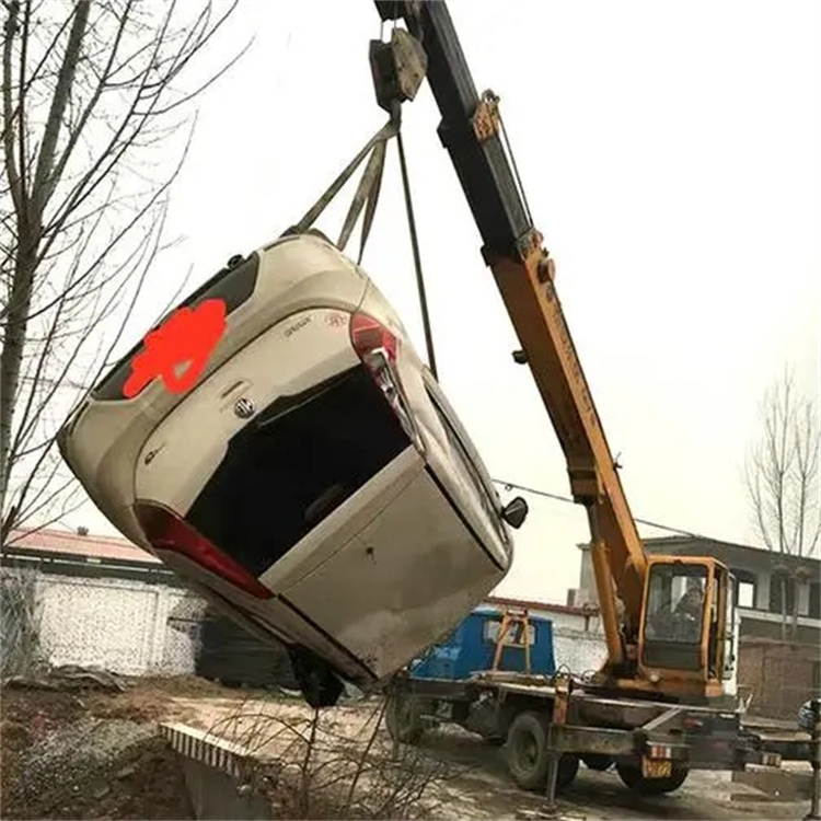 新晃随时待命，吊车24小时道路救援服务全解析